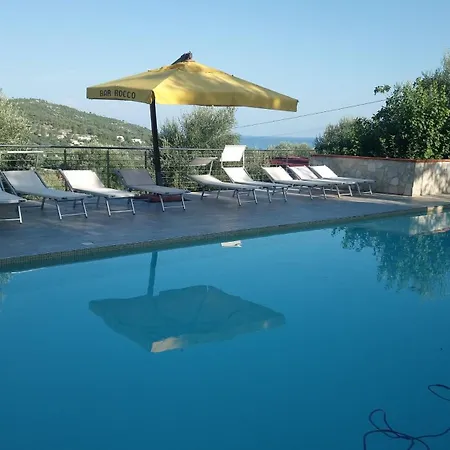 Brandneue In Mit Schwimmbad