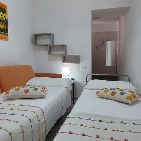 Brandneue In Mit Schwimmbad Apartment Peschici